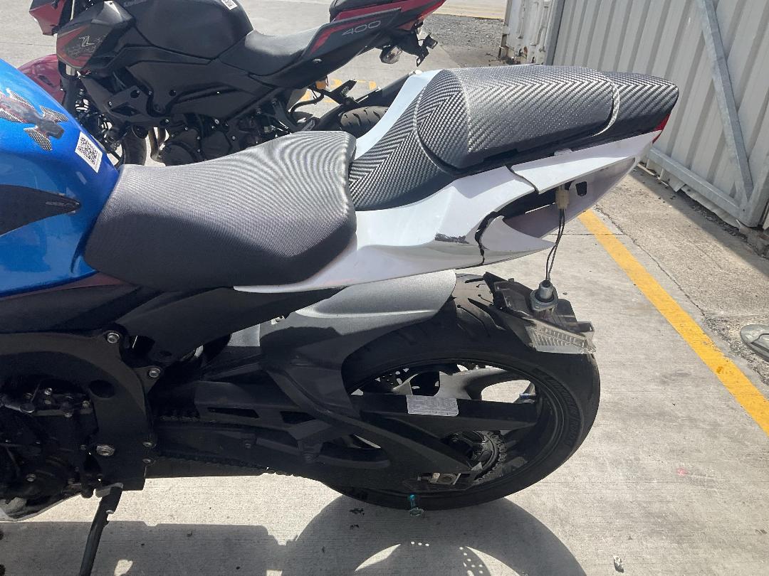 Photo '22' of Suzuki GSX-R600 no submodel Photo '22' of Suzuki GSX-R600 no submodel