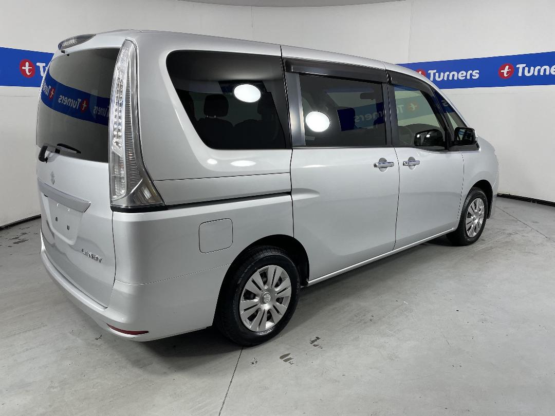 Photo '7' of Suzuki Landy Photo '7' of Suzuki Landy