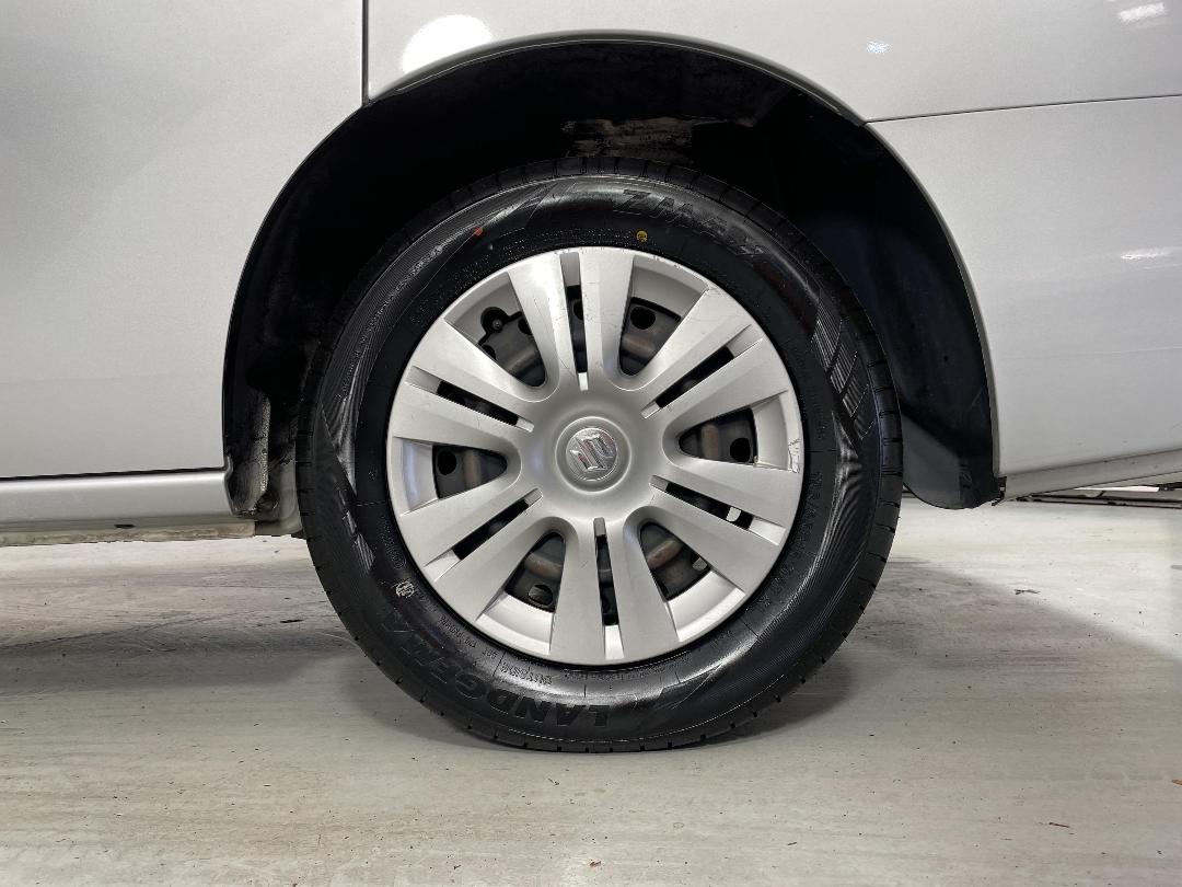 Photo '11' of Suzuki Landy Photo '11' of Suzuki Landy