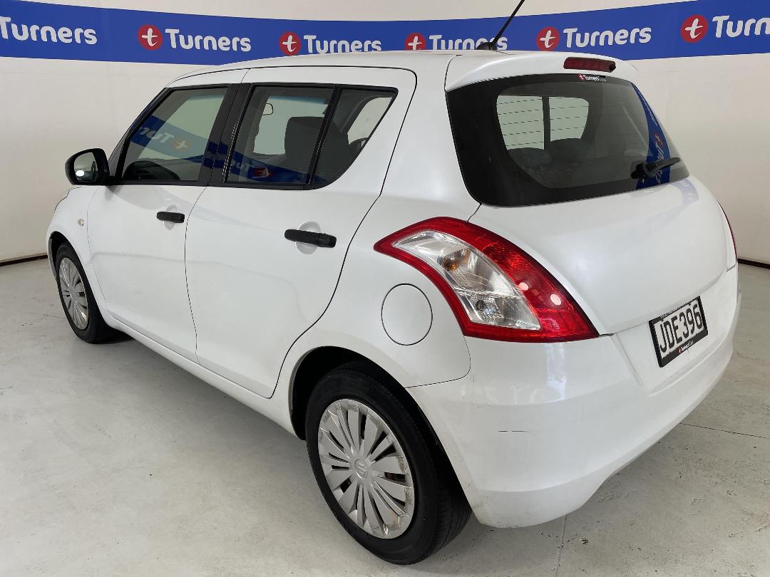 Photo '5' of Suzuki Swift Photo '5' of Suzuki Swift