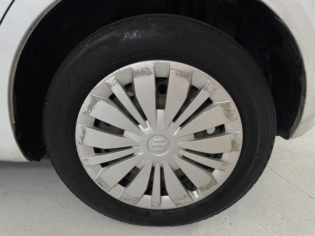 Photo '11' of Suzuki Swift Photo '11' of Suzuki Swift