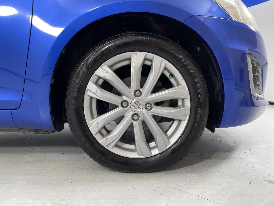 Photo '9' of Suzuki Swift