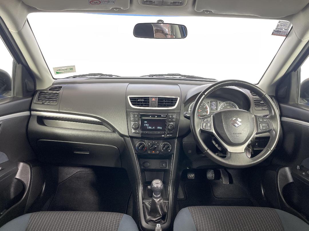 Photo '17' of Suzuki Swift