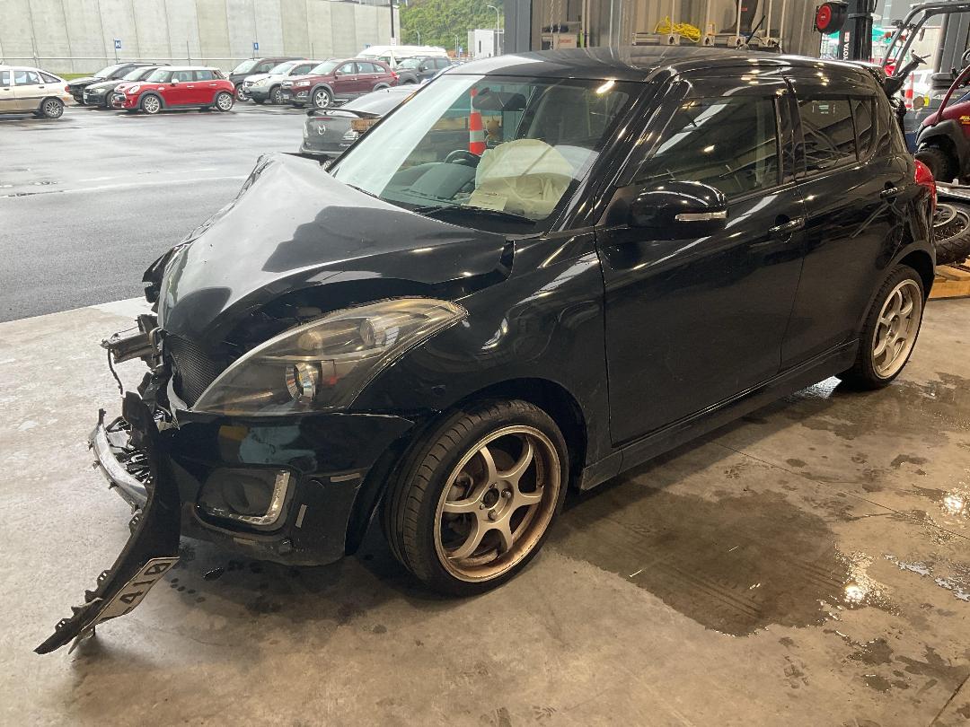 Photo '2' of Suzuki Swift Photo '2' of Suzuki Swift