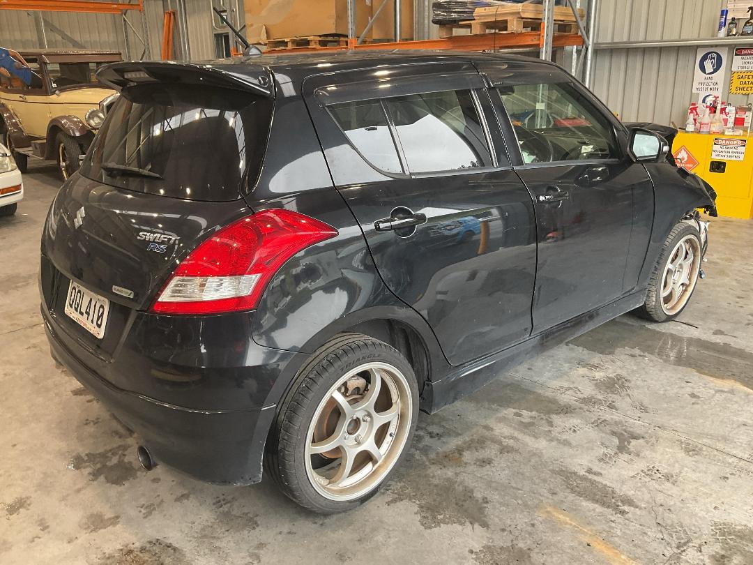 Photo '4' of Suzuki Swift Photo '4' of Suzuki Swift