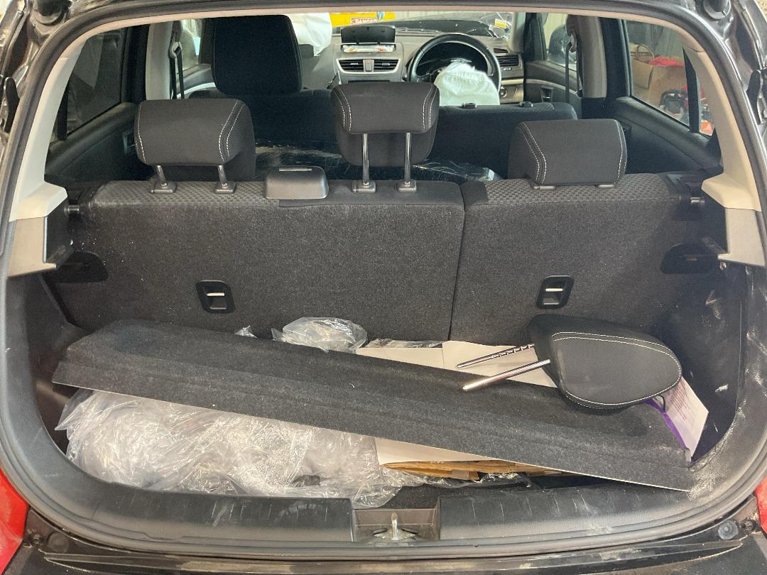 Photo '19' of Suzuki Swift Photo '19' of Suzuki Swift