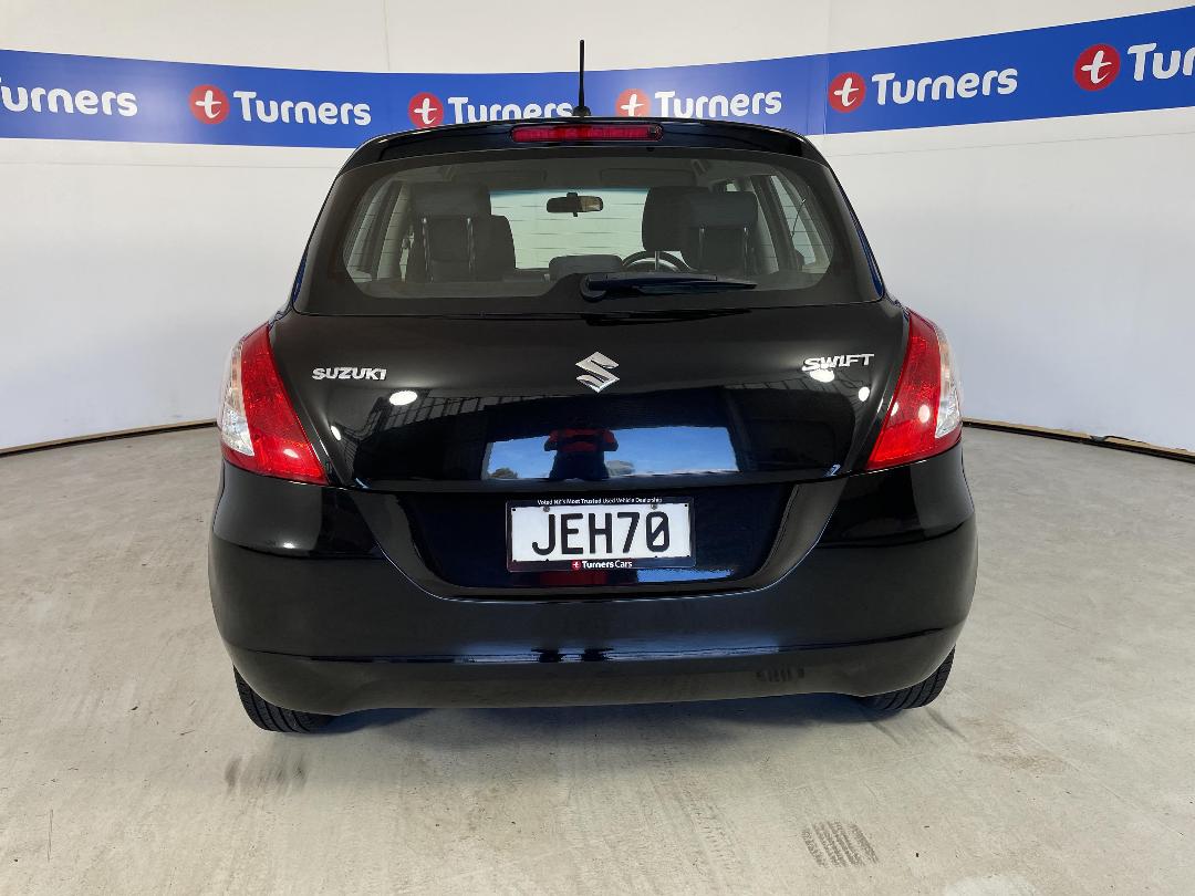 Photo '6' of Suzuki Swift