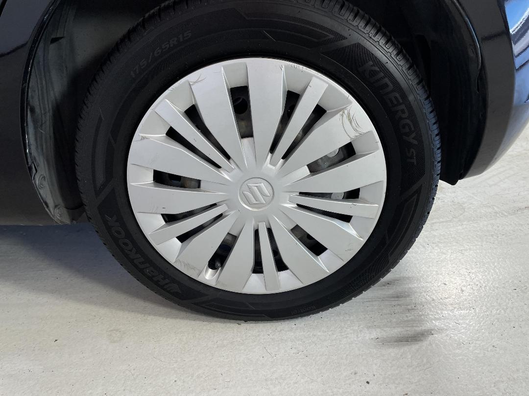 Photo '11' of Suzuki Swift