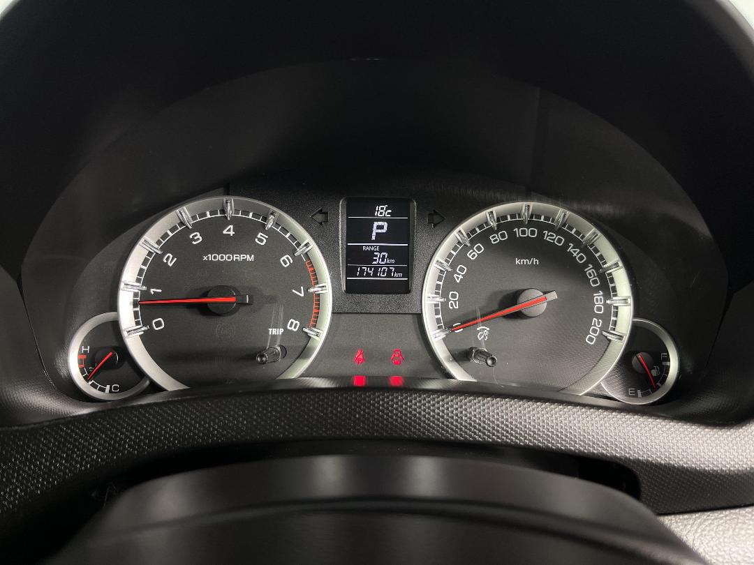 Photo '21' of Suzuki Swift