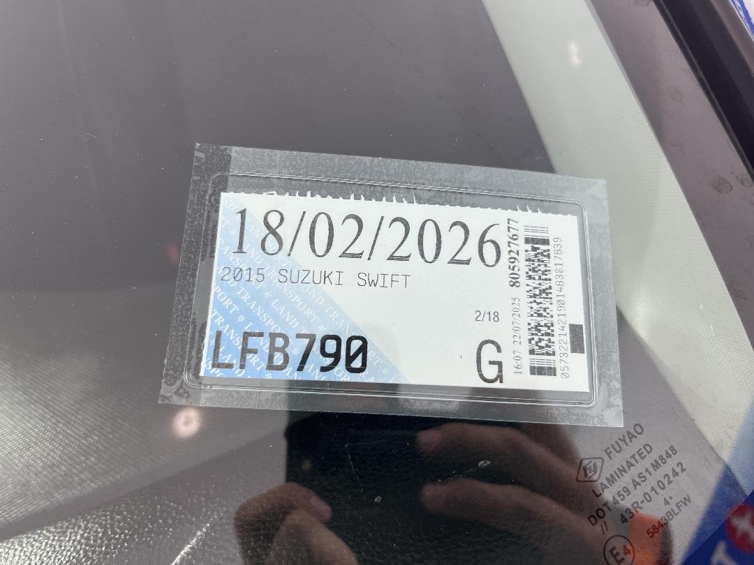 Photo '25' of Suzuki Swift