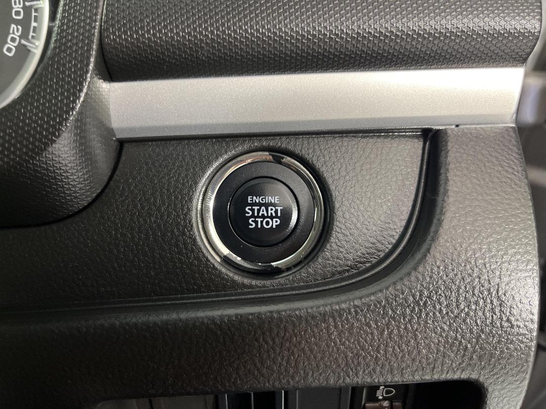 Photo '23' of Suzuki Swift