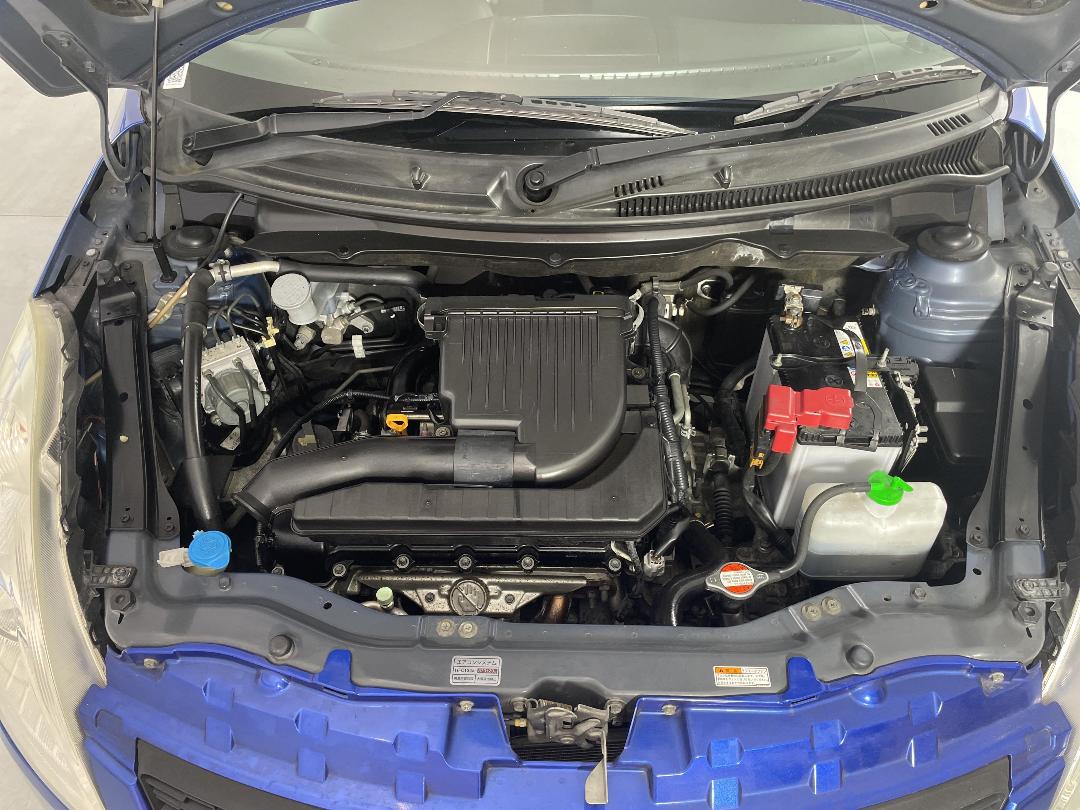 Photo '13' of Suzuki Swift