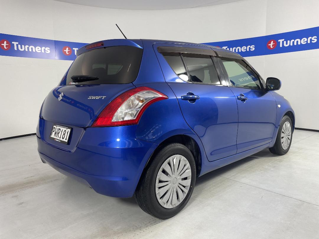 Photo '7' of Suzuki Swift