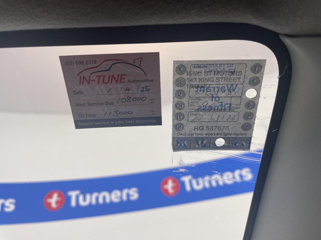 Photo '23' of Suzuki Swift