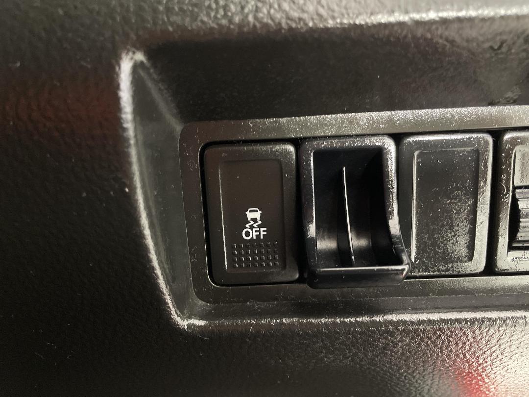 Photo '24' of Suzuki Swift