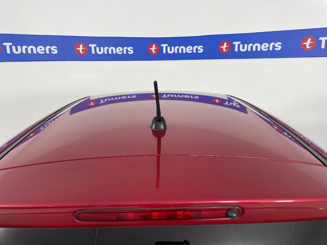 Photo '29' of Suzuki Swift