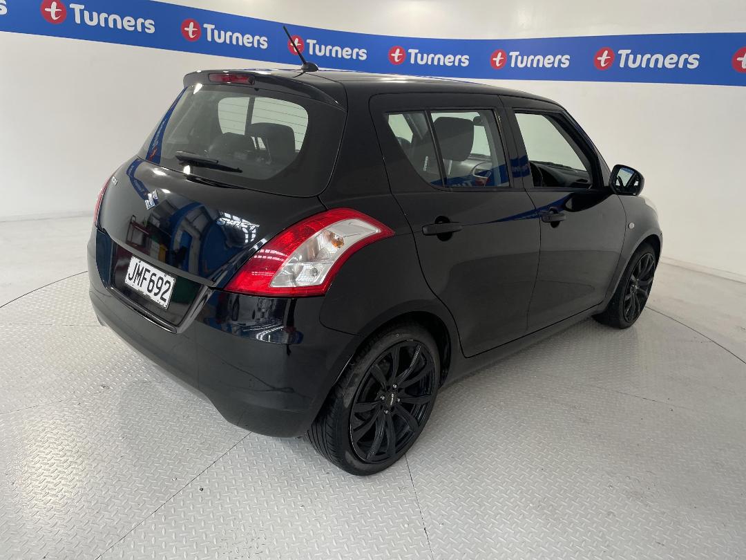 Photo '7' of Suzuki Swift Photo '7' of Suzuki Swift