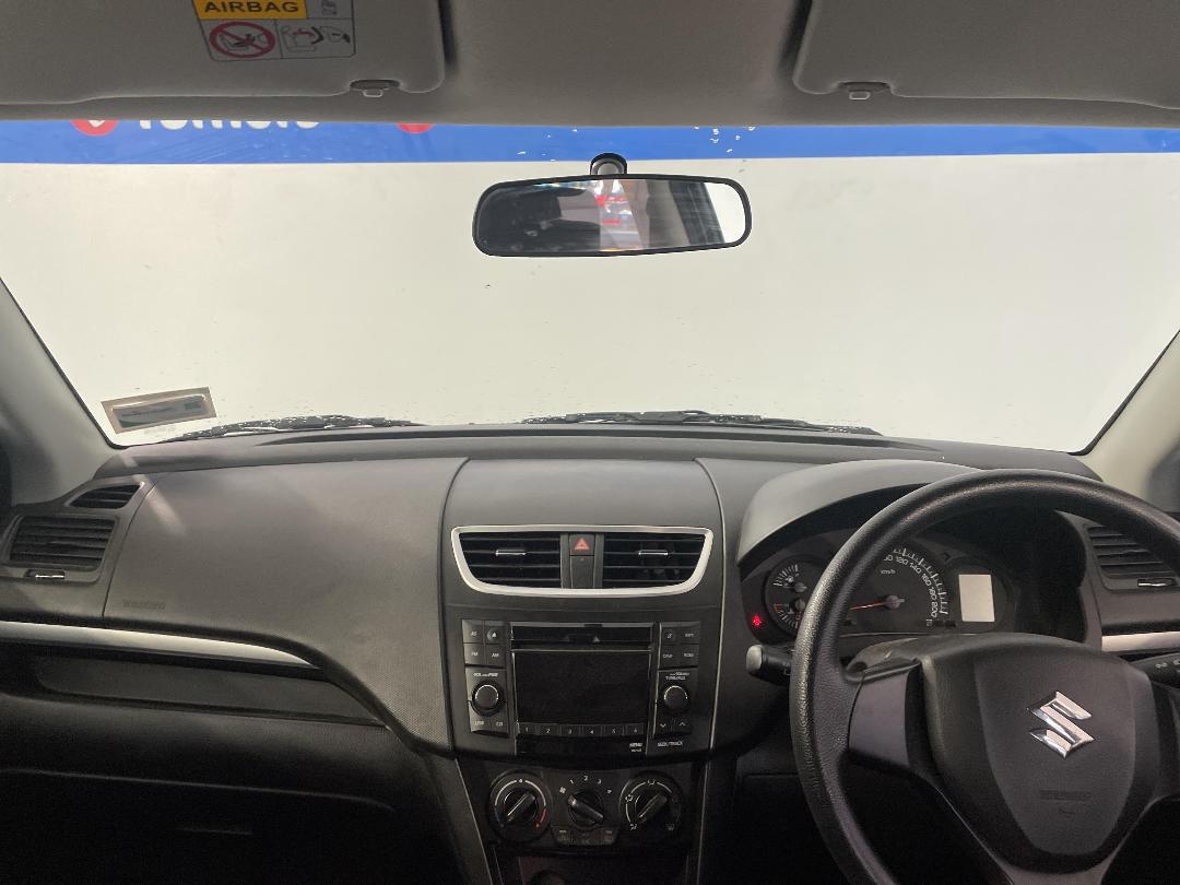 Photo '17' of Suzuki Swift Photo '17' of Suzuki Swift