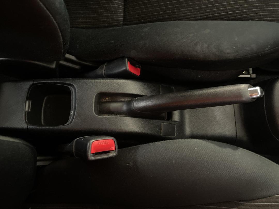 Photo '28' of Suzuki Swift Photo '28' of Suzuki Swift