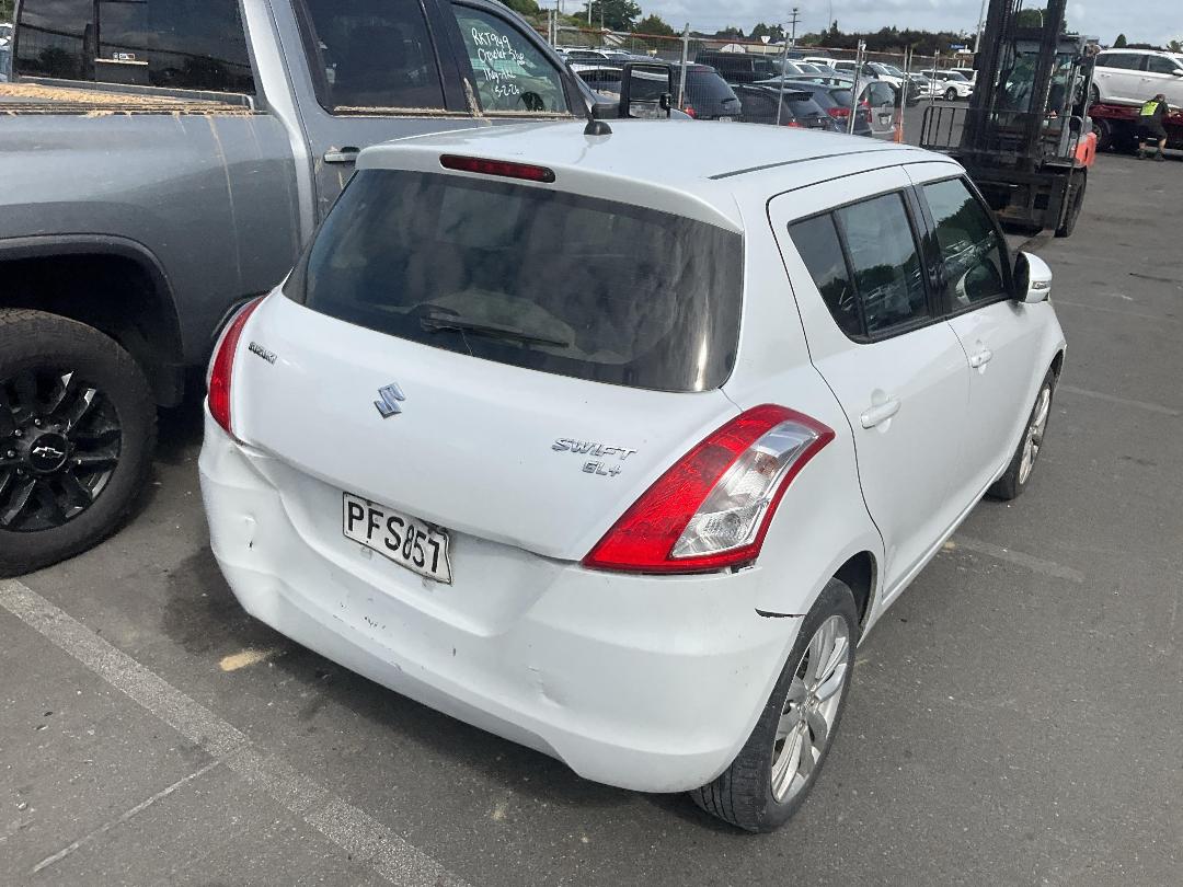 Photo '10' of Suzuki Swift GLA+