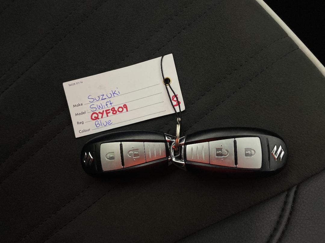 Photo '22' of Suzuki Swift