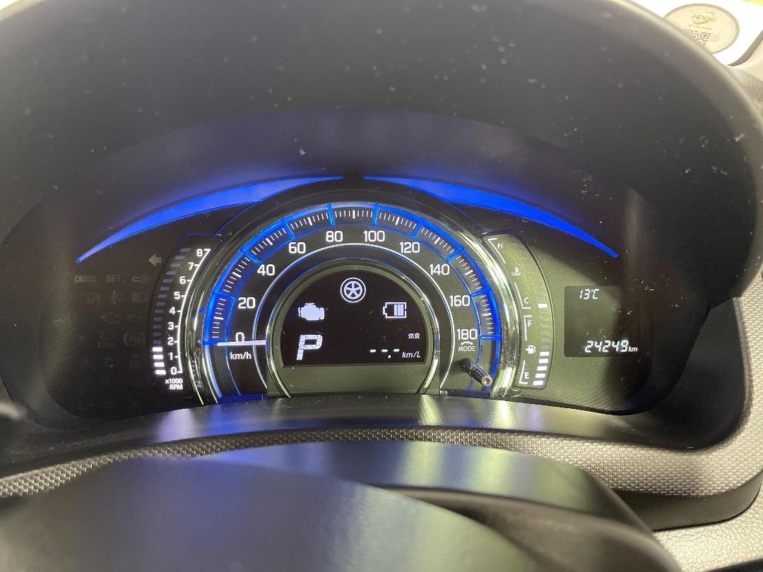 Photo '21' of Suzuki Swift