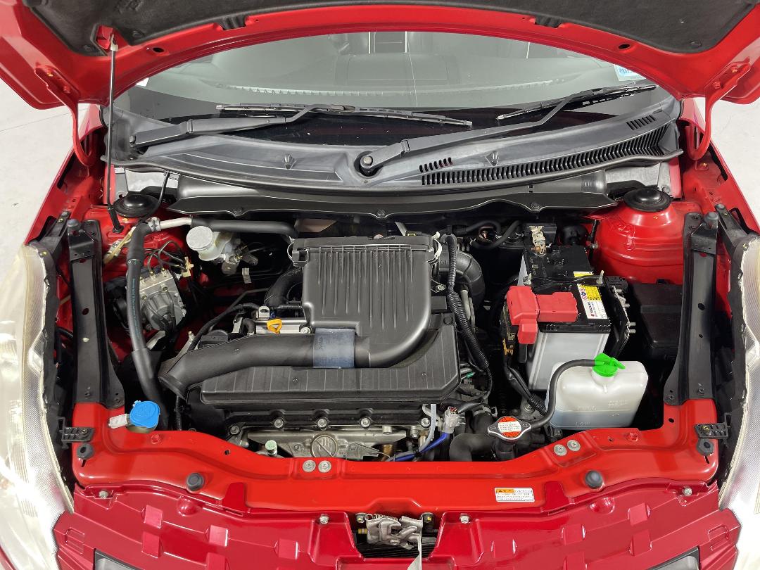 Photo '13' of Suzuki Swift