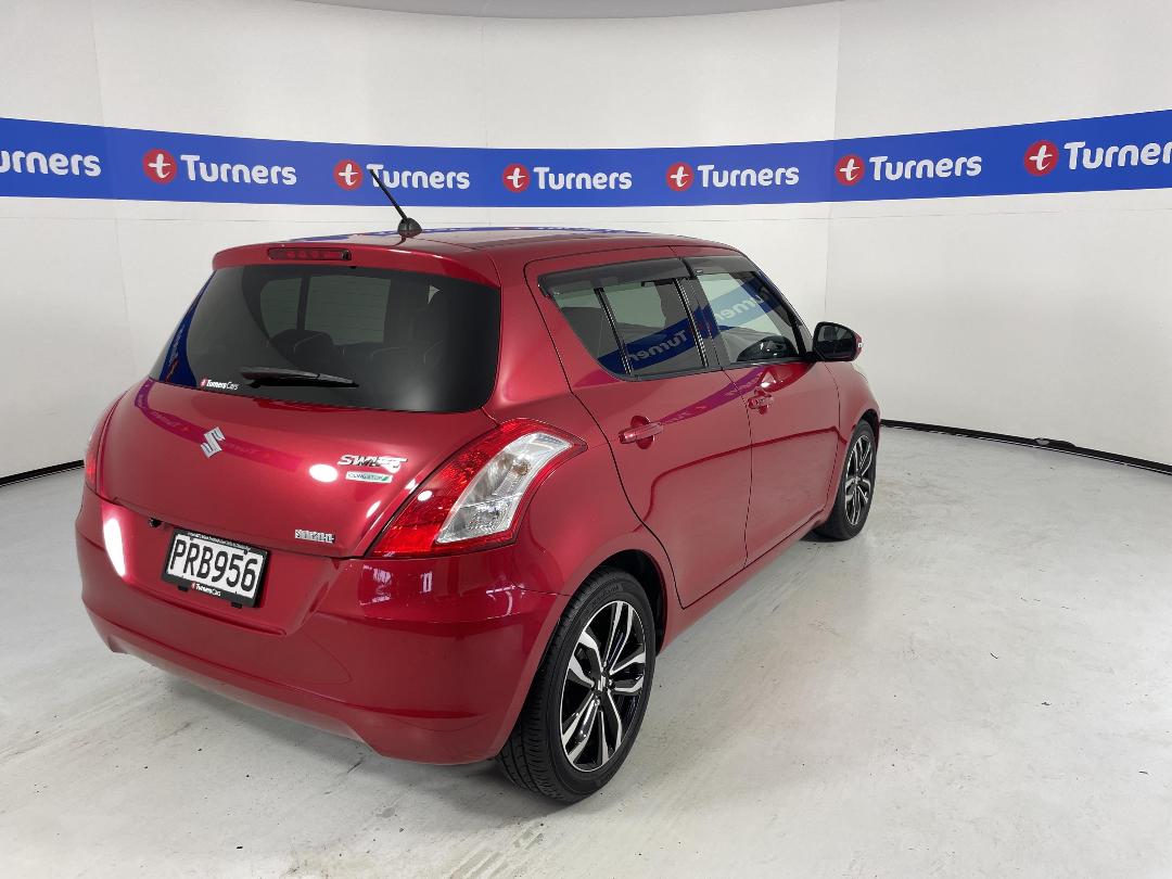 Photo '7' of Suzuki Swift