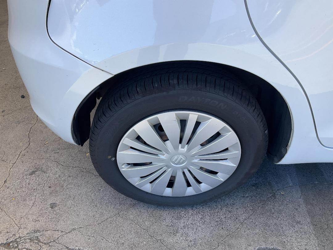 Photo '15' of Suzuki Swift