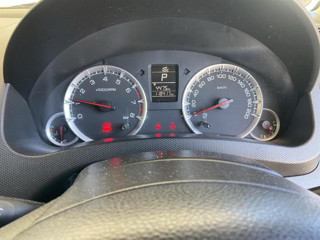 Photo '21' of Suzuki Swift