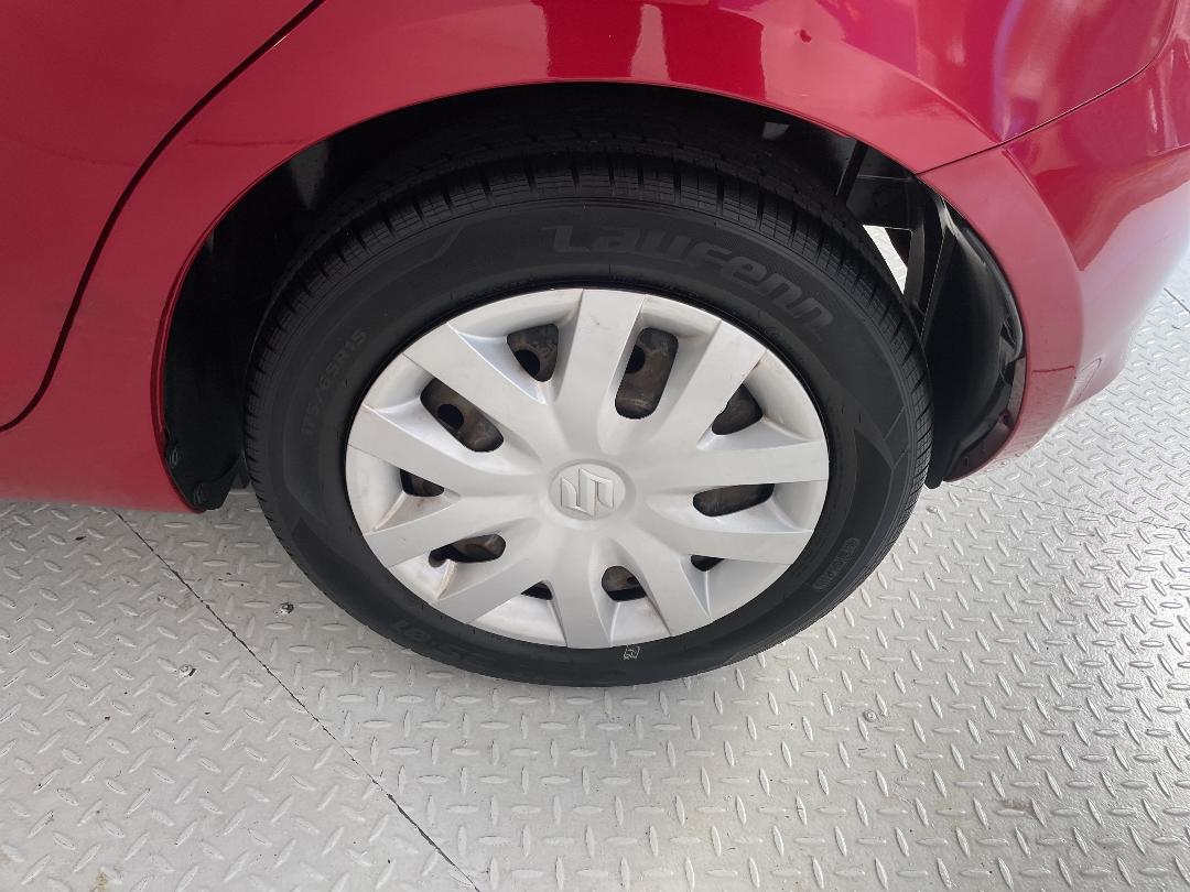 Photo '11' of Suzuki Swift