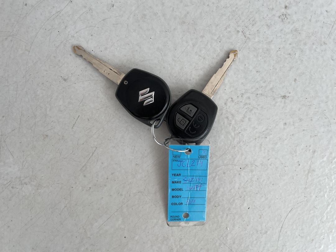 Photo '22' of Suzuki Swift