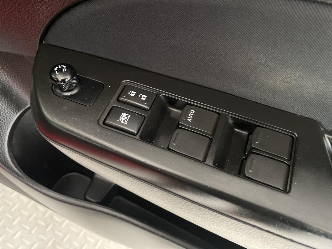 Photo '23' of Suzuki Swift