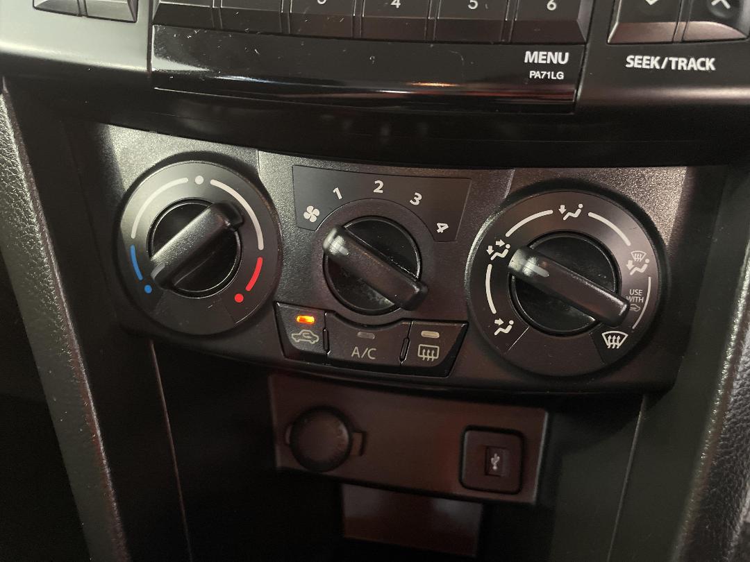 Photo '27' of Suzuki Swift