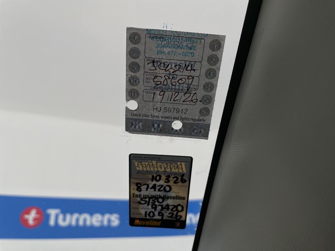 Photo '30' of Suzuki Swift