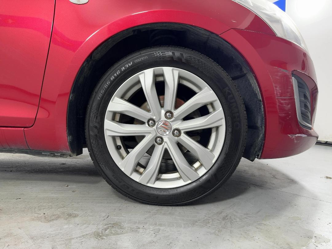 Photo '9' of Suzuki Swift