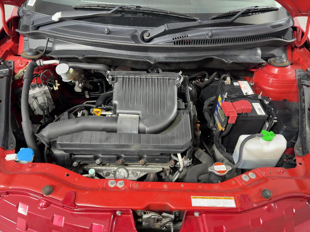 Photo '13' of Suzuki Swift