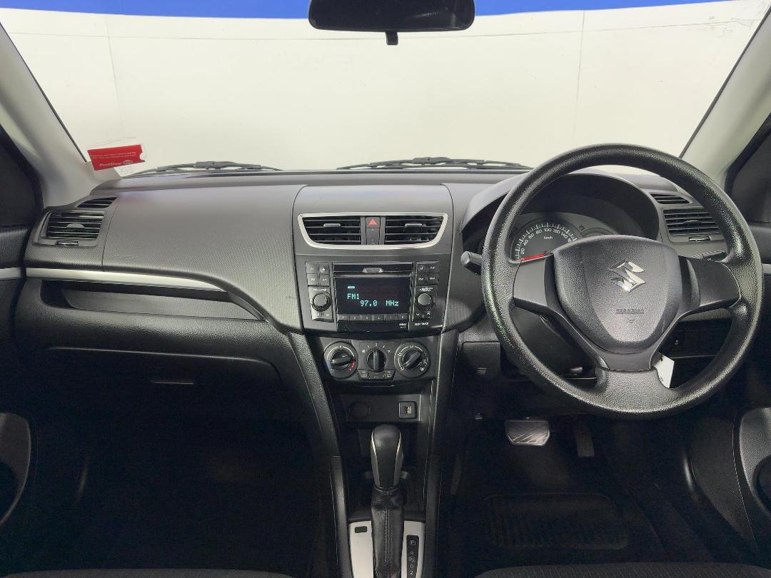 Photo '17' of Suzuki Swift