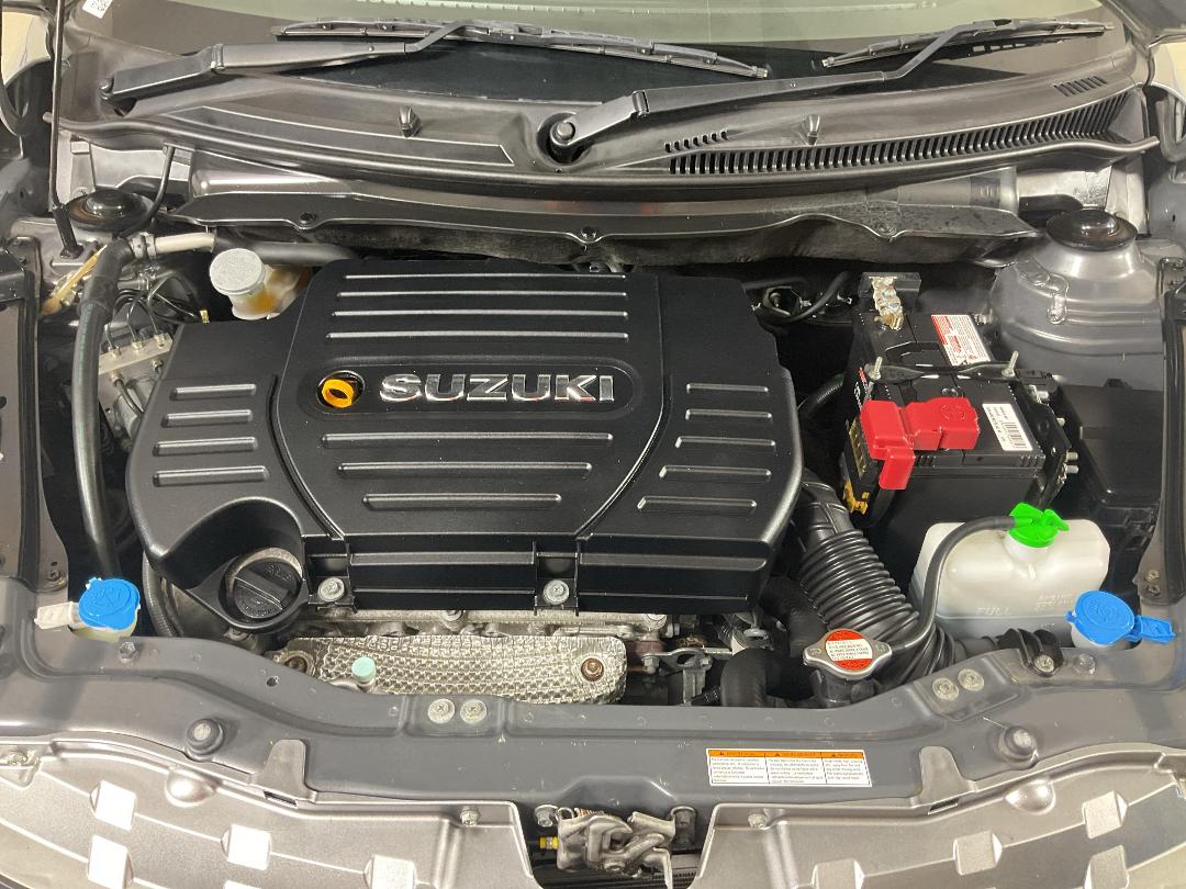 Photo '13' of Suzuki Swift