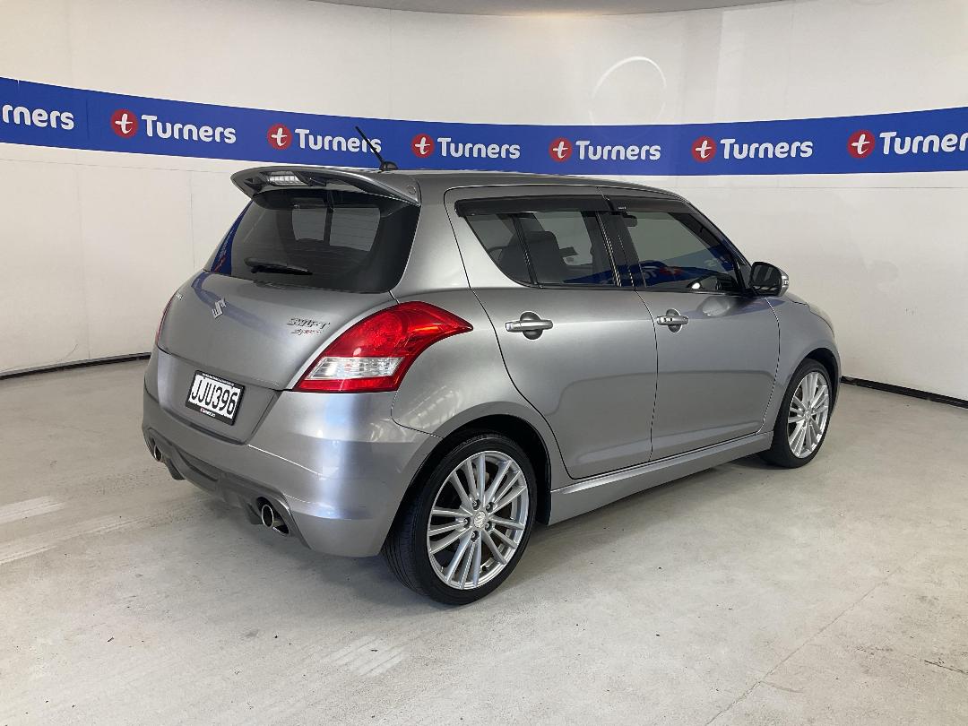 Photo '7' of Suzuki Swift