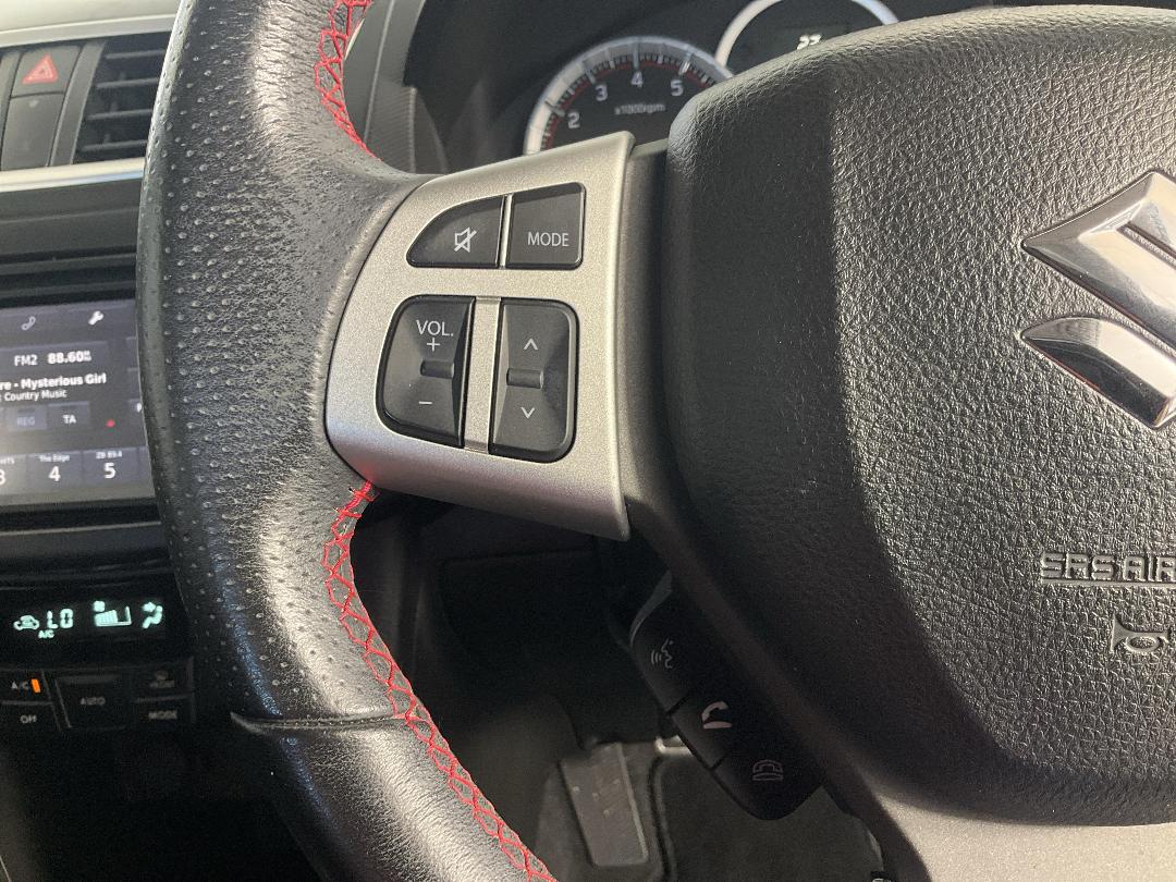 Photo '26' of Suzuki Swift