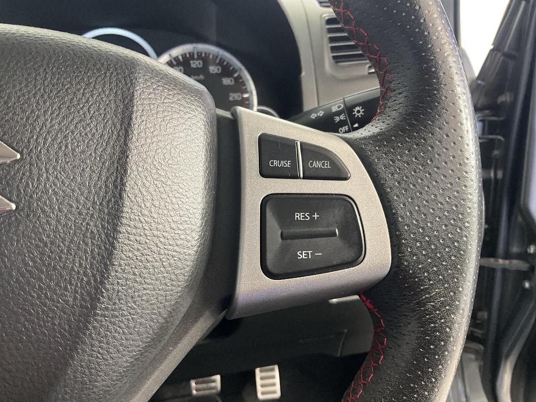 Photo '27' of Suzuki Swift