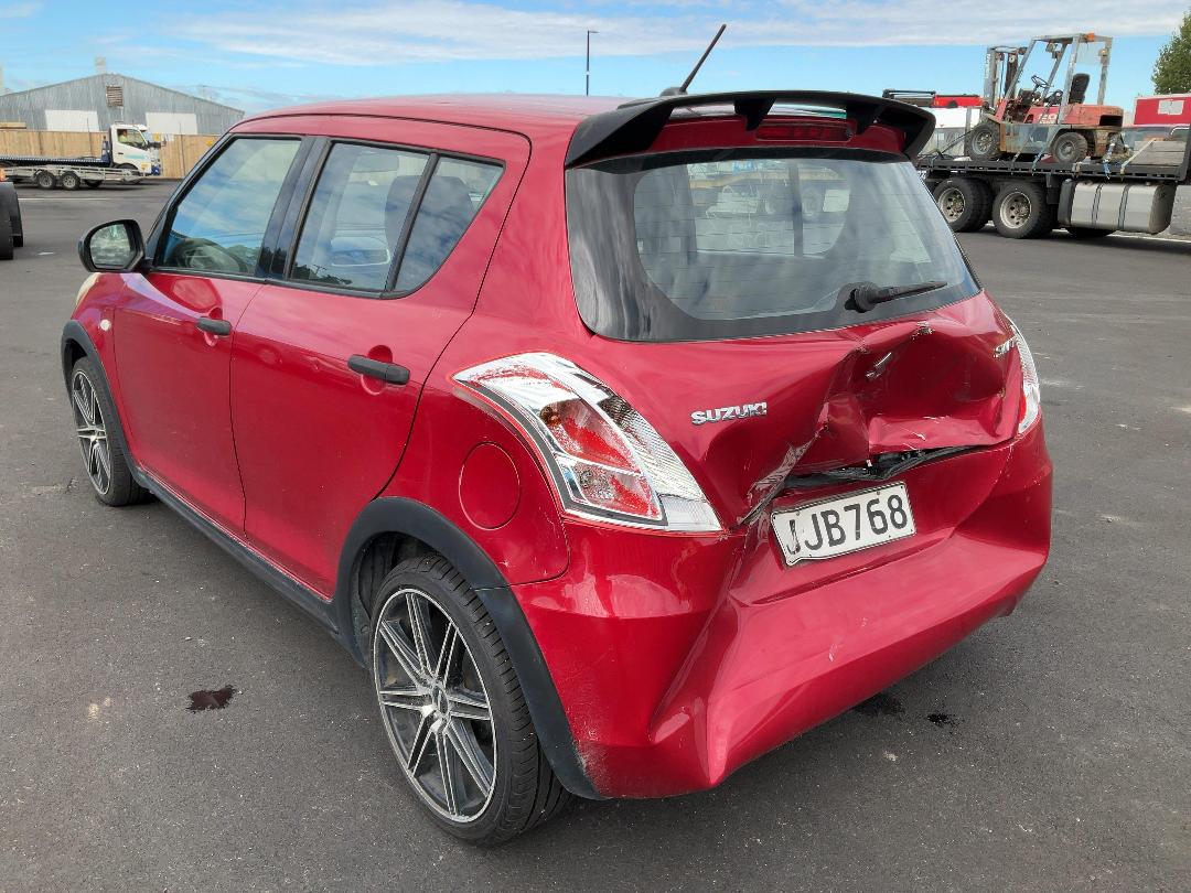 Photo '4' of Suzuki Swift Glab