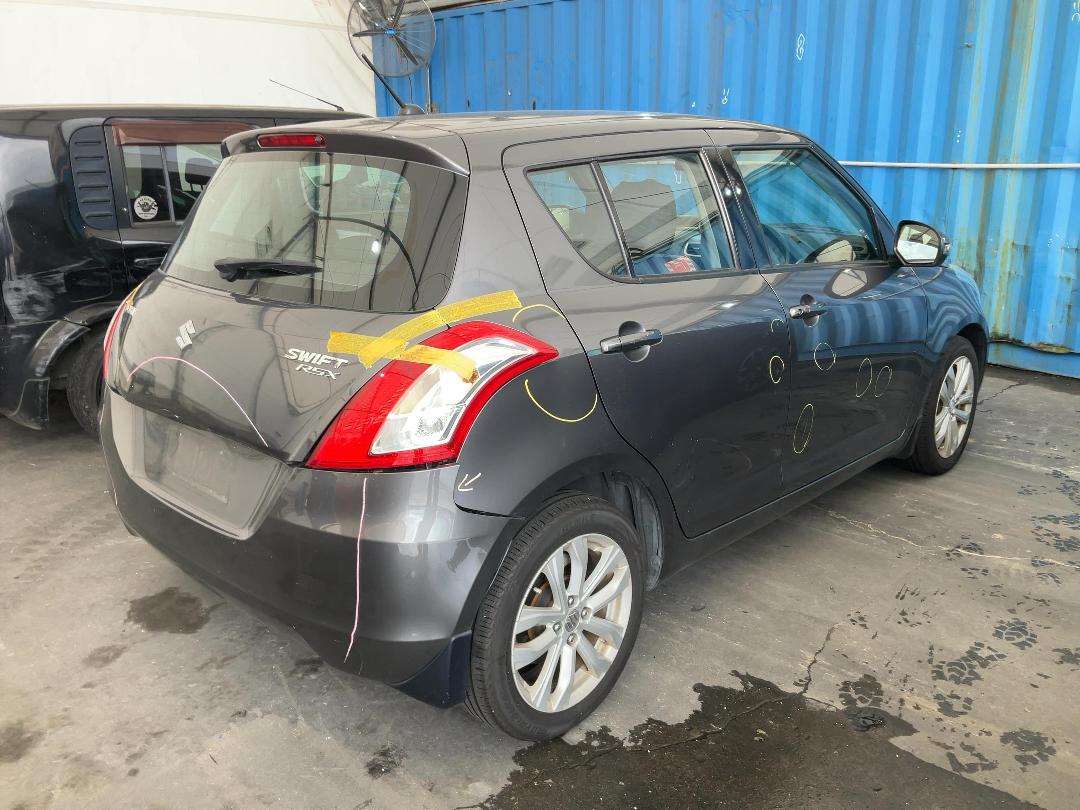 Photo '4' of Suzuki Swift Rsxab