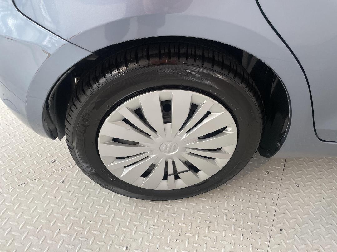 Photo '12' of Suzuki Swift Photo '12' of Suzuki Swift