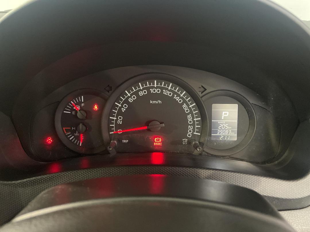 Photo '21' of Suzuki Swift Photo '21' of Suzuki Swift