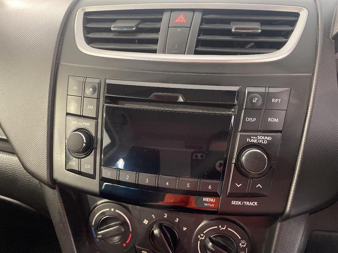 Photo '26' of Suzuki Swift Photo '26' of Suzuki Swift