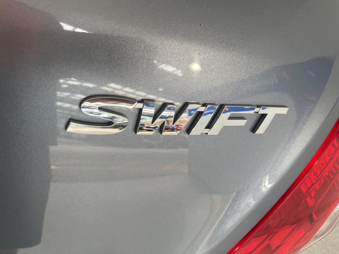 Photo '33' of Suzuki Swift Photo '33' of Suzuki Swift