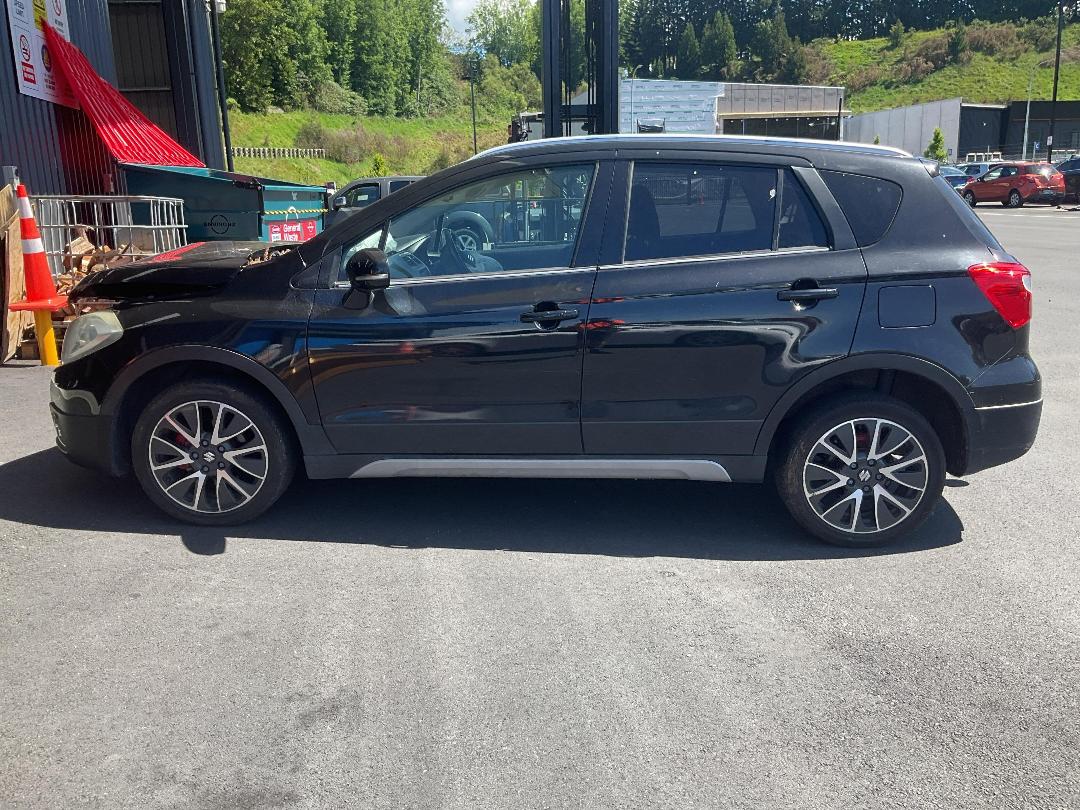 Photo '6' of Suzuki SX4 S-Cross Photo '6' of Suzuki SX4 S-Cross