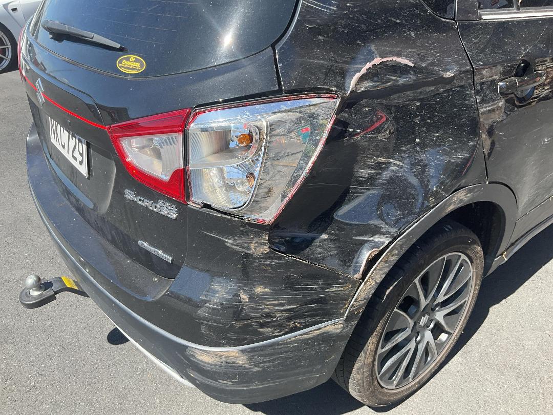 Photo '13' of Suzuki SX4 S-Cross Photo '13' of Suzuki SX4 S-Cross